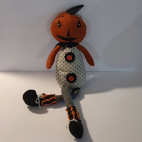Johanna Parker Vintage Style Halloween Pumpkin Sitter - Picture 4 of 4